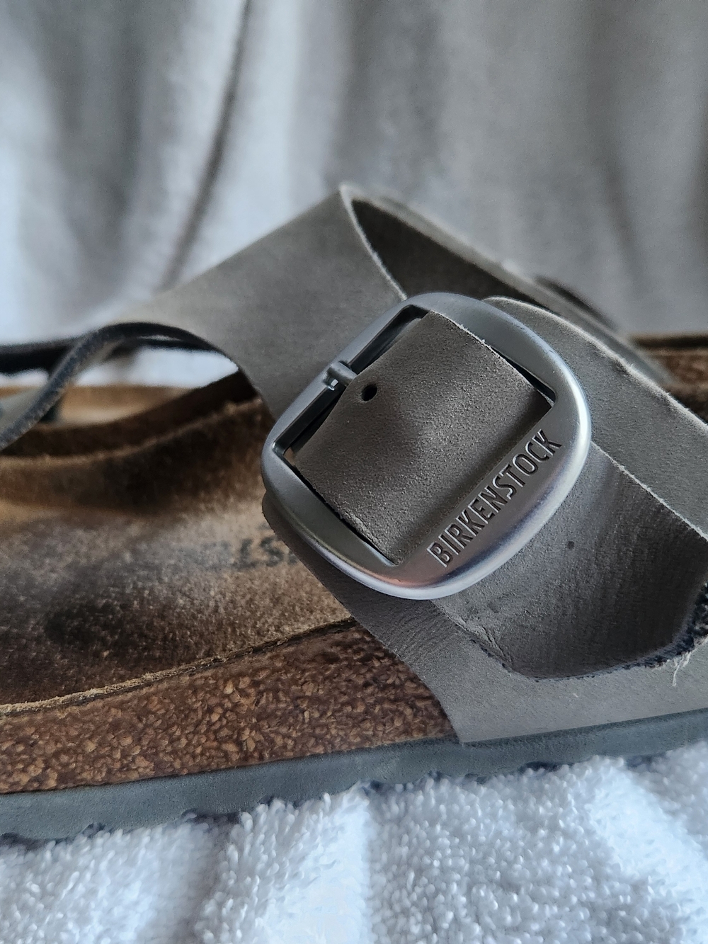 Birkenstock Gizeh Big Buckle Dove Gray Size 37 Sandals - Picture 3 of 5